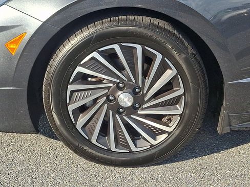Certified 2023 Hyundai Sonata SEL w/ Cargo Package FWD image 9