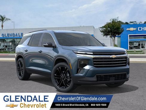 New 2026 Chevrolet Traverse LT w/ LPO, Floor Liner Package image 7