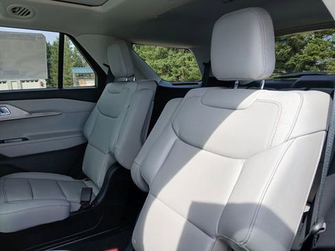 New 2026 Ford Explorer Active AWD/4WD image 29