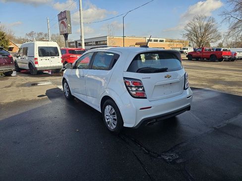 Used 2017 Chevrolet Sonic LT image 7