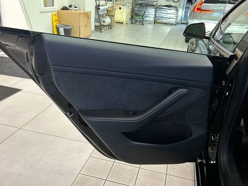 Used 2022 Tesla Model 3 Base image 18