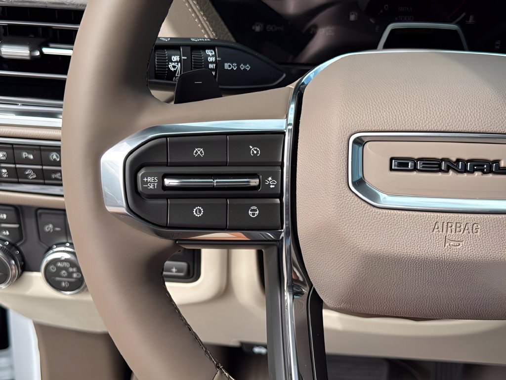 New 2026 GMC Yukon Denali w/ Denali Reserve Package AWD/4WD image 13