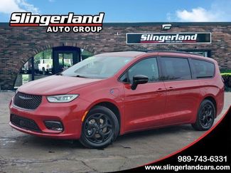 Used 2024 Chrysler Pacifica Premium video 1