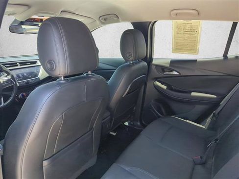 Used 2021 Buick Encore GX Preferred w/ Sport Touring Package FWD image 18