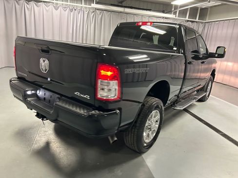 Used 2024 RAM 2500 Big Horn w/ Sport Appearance Package AWD/4WD image 7