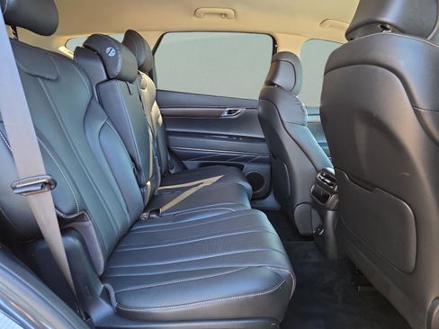 Used 2024 Genesis GV80 2.5T image 37