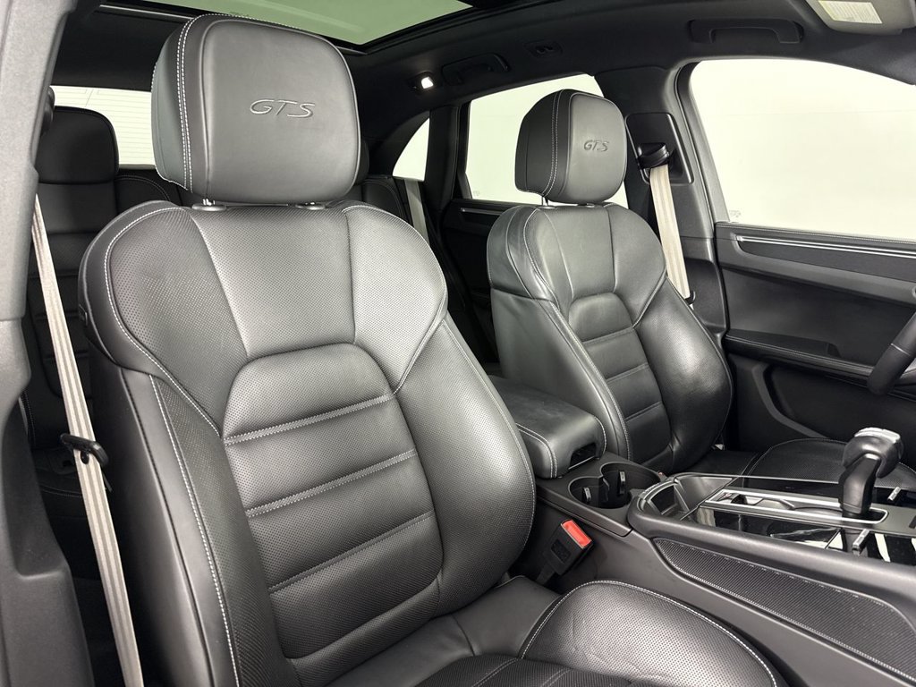 Certified 2023 Porsche Macan GTS AWD/4WD image 24