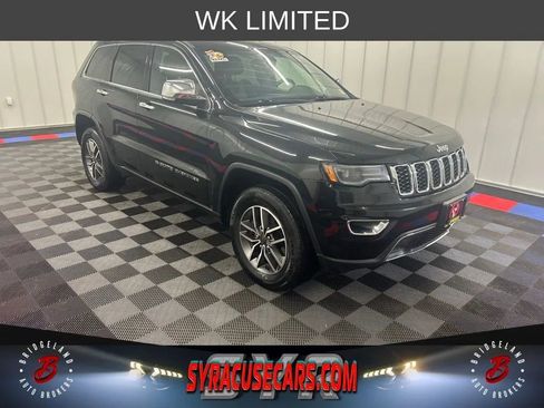 Used 2022 Jeep Grand Cherokee Limited w/ Trailer Tow Group IV AWD/4WD image 3