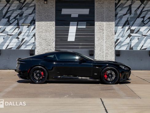 Used 2020 Aston Martin DBS Superleggera RWD image 18