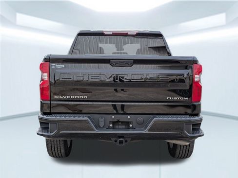 Used 2023 Chevrolet Silverado 1500 Custom image 5