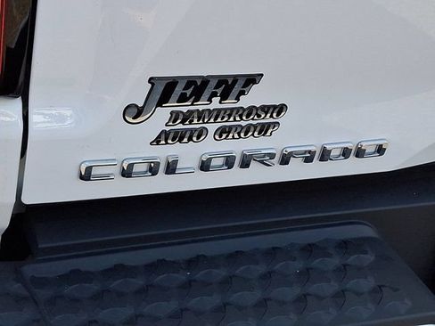 Used 2024 Chevrolet Colorado LT w/ LT Convenience Package II AWD/4WD image 35