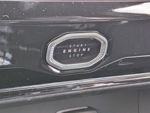 New 2026 Jeep Grand Cherokee L Limited AWD/4WD image 13