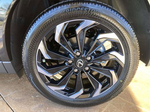 New 2025 Lexus UX 300h FWD image 7