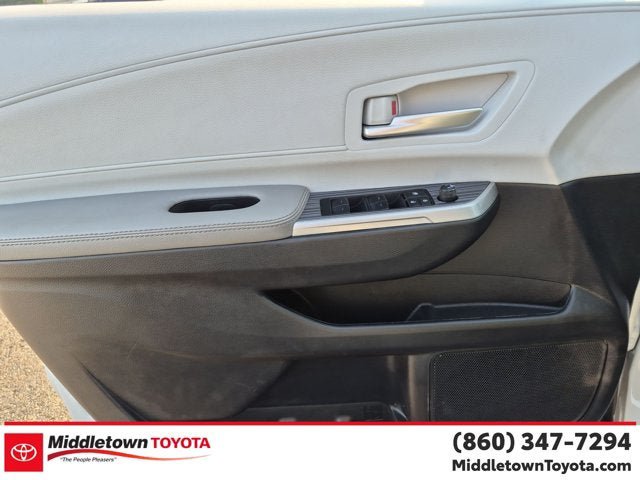 Used 2026 Toyota Sienna XLE FWD image 10