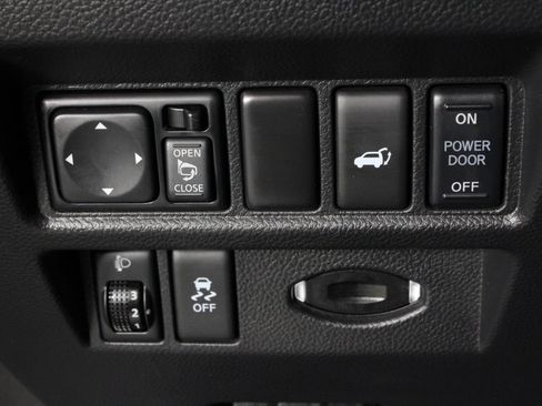 Used 2017 INFINITI QX70 AWD w/ Limited Package image 25