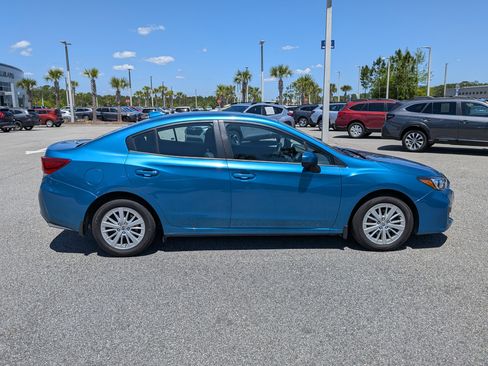 Used 2018 Subaru Impreza 2.0i Premium image 3