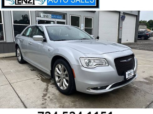 Used 2020 Chrysler 300 Touring L w/ Value Package AWD/4WD image 1