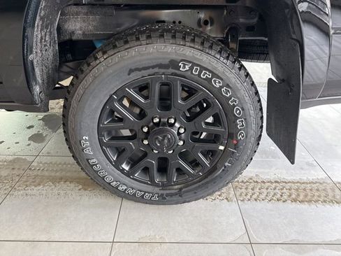 New 2026 RAM 2500 Limited AWD/4WD image 12