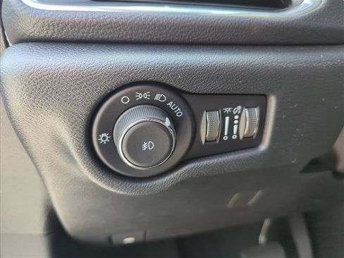 New 2026 Chrysler Pacifica Limited w/ S Appearance Package FWD image 14
