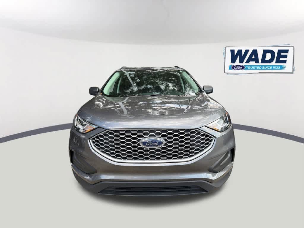 Certified 2024 Ford Edge SE w/ Cargo Accessory Package AWD/4WD image 2