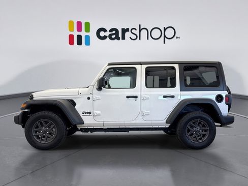Used 2024 Jeep Wrangler Unlimited Sport image 2