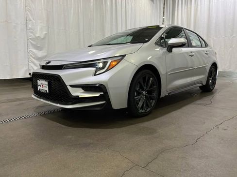 New 2026 Toyota Corolla SE w/ SE Package FWD image 22