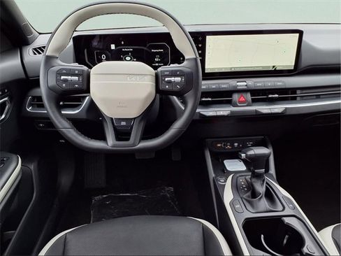 New 2026 Kia K4 GT-Line image 5