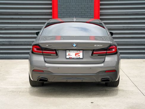 Used 2022 BMW 530i xDrive AWD/4WD image 12