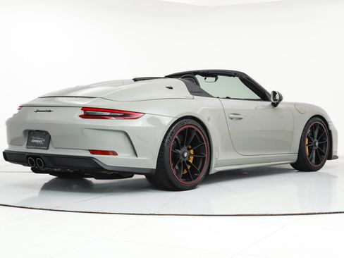 Used 2019 Porsche 911 Speedster RWD image 6