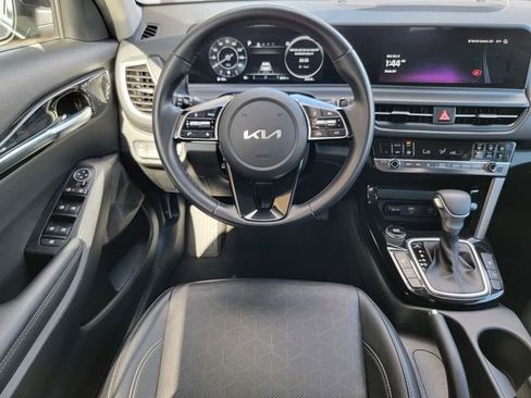 Used 2024 Kia Seltos EX image 27