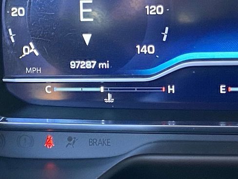 Used 2022 Chevrolet Tahoe Z71 w/ Off-Road Capability Package image 22