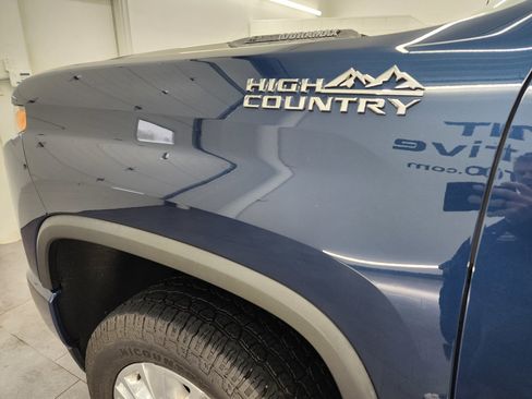 Used 2021 Chevrolet Silverado 2500 High Country w/ Z71 Off-Road Package image 34