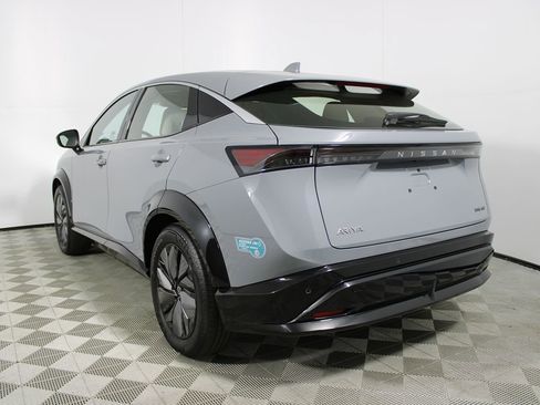 Used 2024 Nissan Ariya FWD image 33