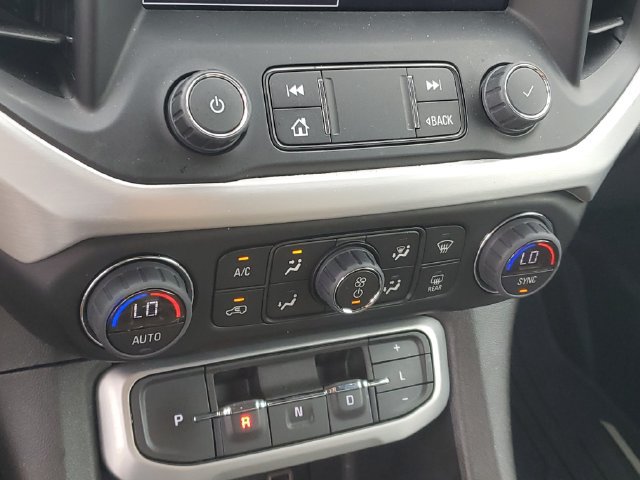 Used 2022 GMC Acadia SLE w/ Driver Convenience Package FWD image 28