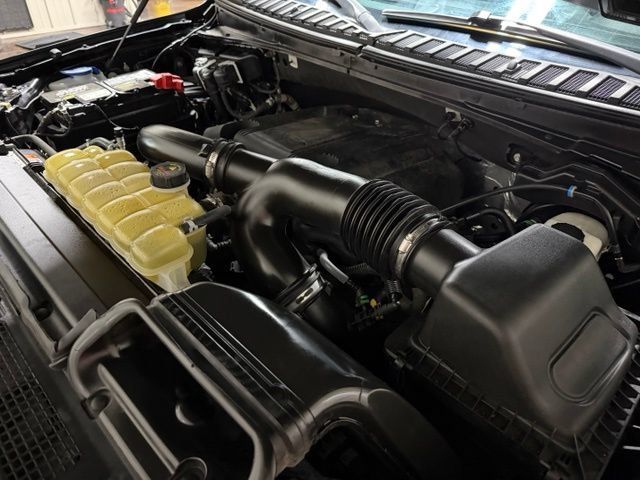 Used 2020 Ford Expedition XLT w/ Equipment Group 202A AWD/4WD image 51
