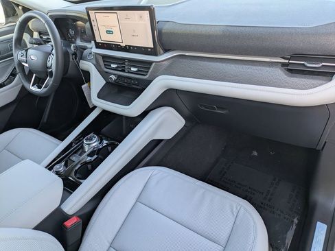 New 2026 Ford Explorer Platinum w/ LUX Leather Package image 23