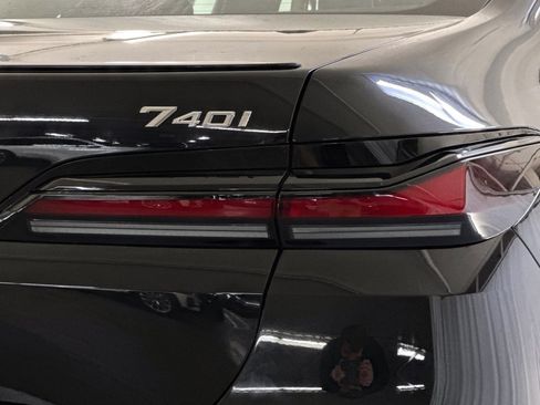 New 2026 BMW 740i w/ Premium Package image 12