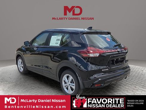 Used 2025 Nissan Kicks Play S FWD image 4