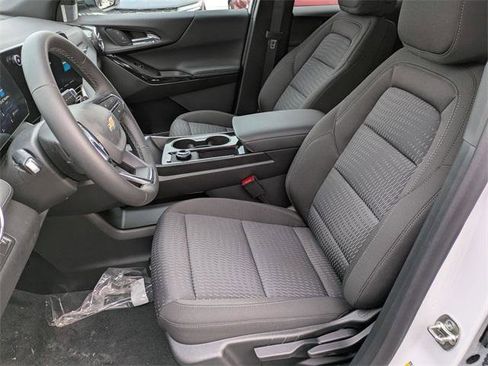 New 2026 Chevrolet Equinox LT image 11