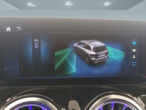 New 2024 Mercedes-Benz GLB 250 image 14