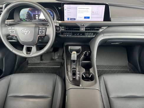 Certified 2026 Toyota Crown AWD/4WD image 12