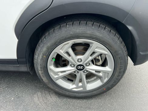 Used 2023 Hyundai Kona SEL image 14