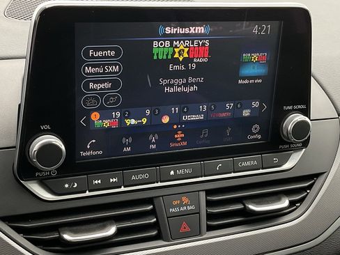 Used 2025 Nissan Altima 2.5 SR image 28