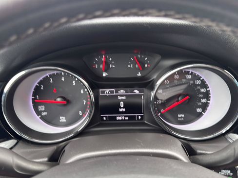 Used 2020 Buick Regal Preferred FWD image 10