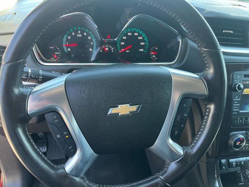 Used 2016 Chevrolet Traverse LT image 22