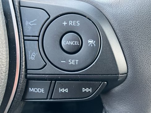 Certified 2025 Toyota RAV4 XLE w/ Convenience Package image 19