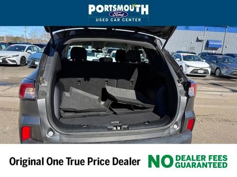 Used 2022 Ford Escape SE w/ Cold Weather Package image 12