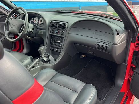 Used 2002 Ford Mustang GT RWD image 19