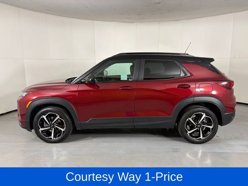Used 2023 Chevrolet TrailBlazer RS FWD image 6