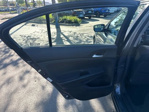 Used 2012 Honda Accord LX image 30